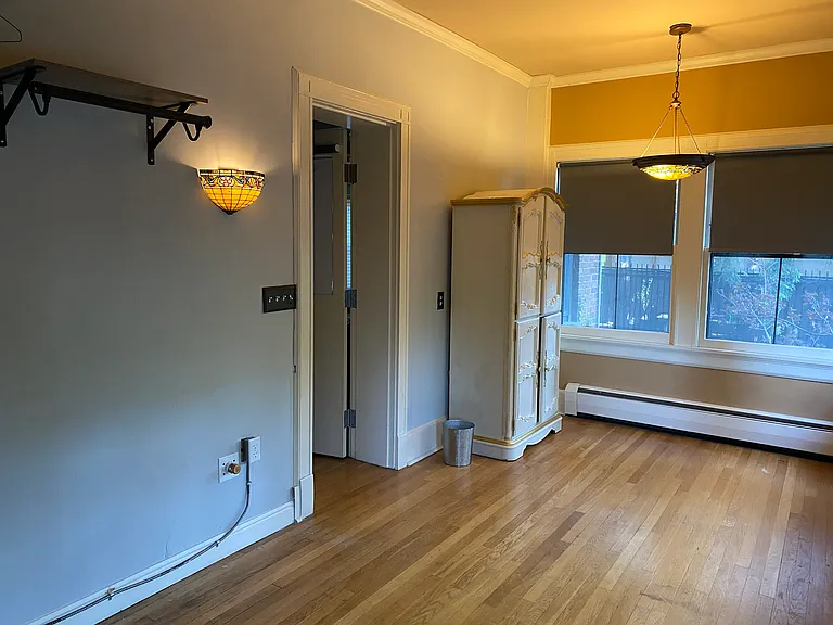 1st Floor Room - $975 TOTAL