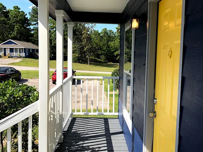 168 Varsity Dr — Photo 10