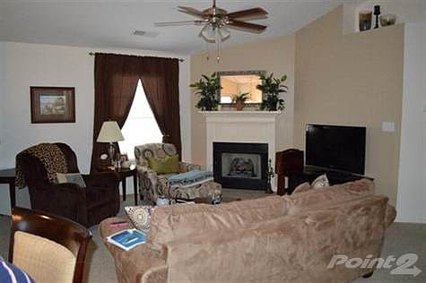 3rd image of 212 Palm Hills Dr