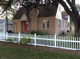 2421 4th St, Bay City, TX 77414
