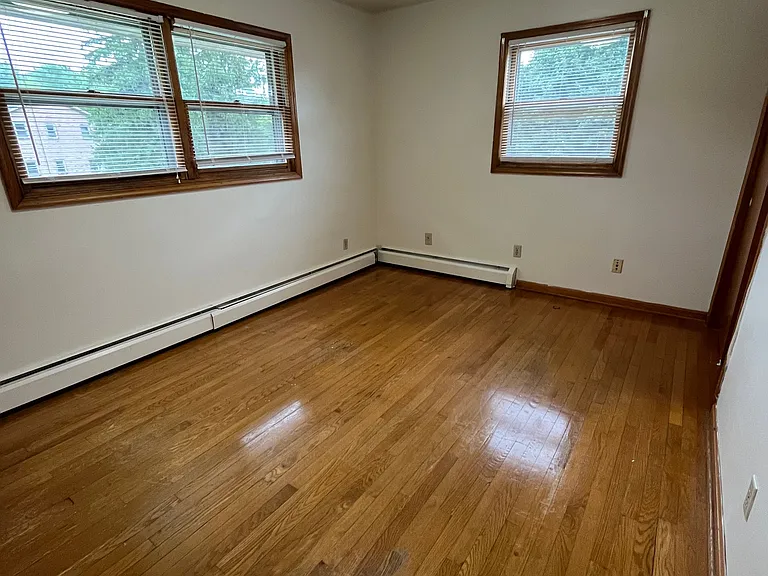 Apartment Heights — Photo 81