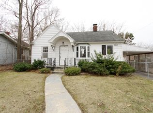 1723 Mackin Rd, Flint, MI 48504