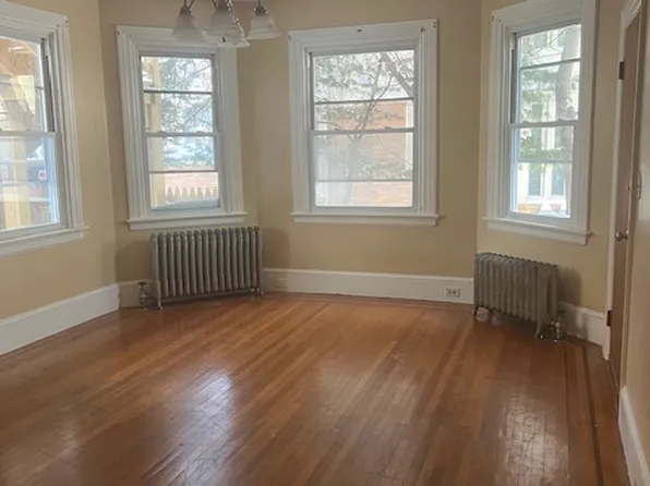 415 Blackstone St #2, Woonsocket, RI 02895