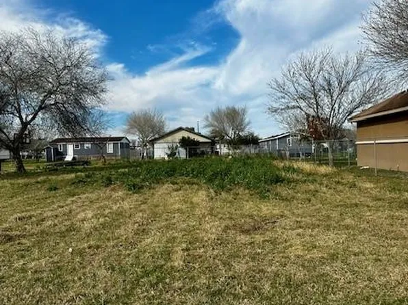 3820 N Garden St, Mercedes, TX 78570