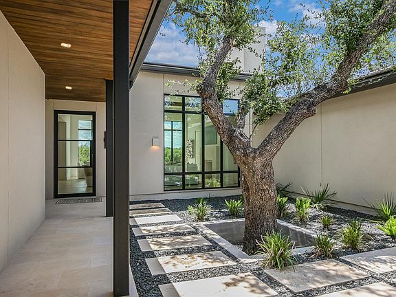 3rd image of 146 Coral Berry Dr