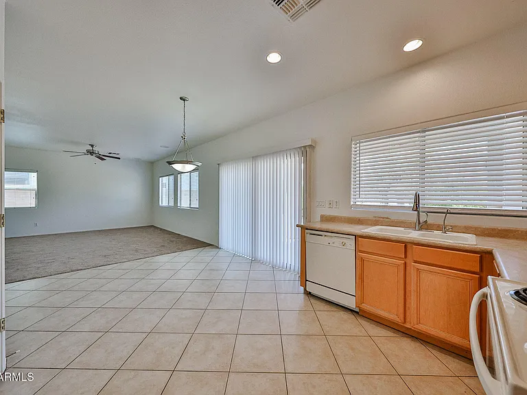 14584 W Watson Ln — Photo 13