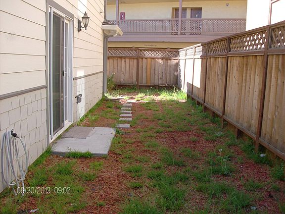 2nd image of 115 Ocean St #B