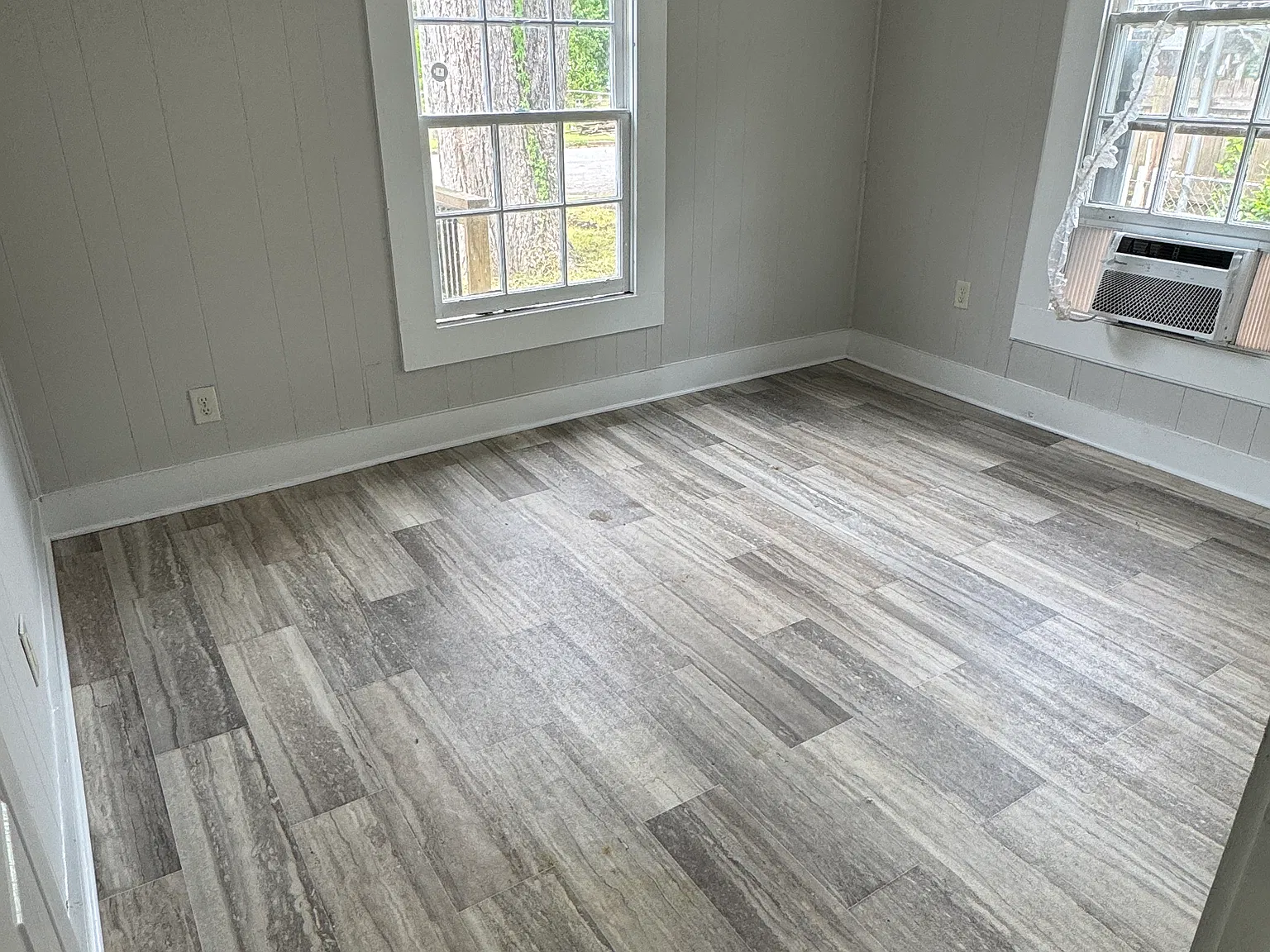 110 Kiwanis Street — Photo 2