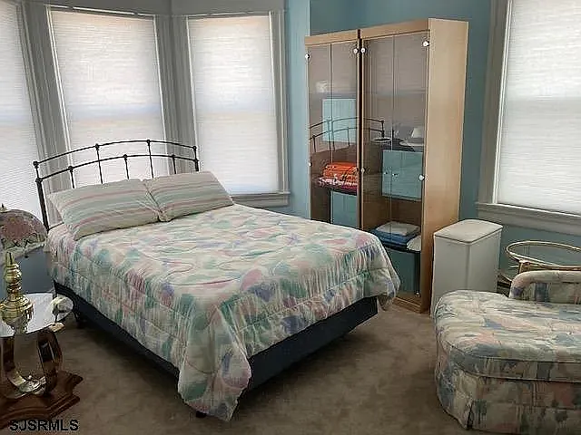 2 bed, 800 sqft, $1,900 — Photo 2