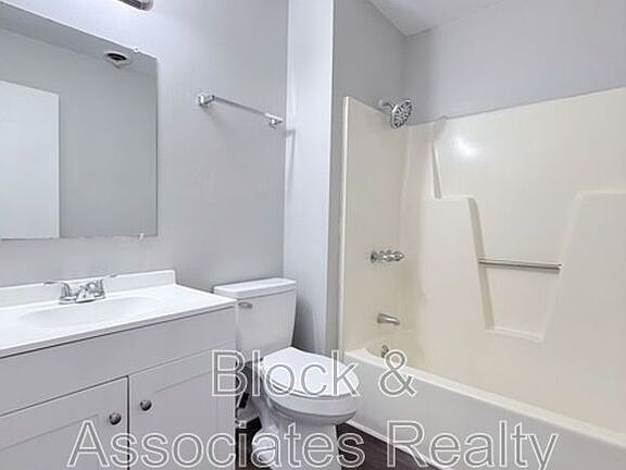 4th image of 309 Ingram St APT D