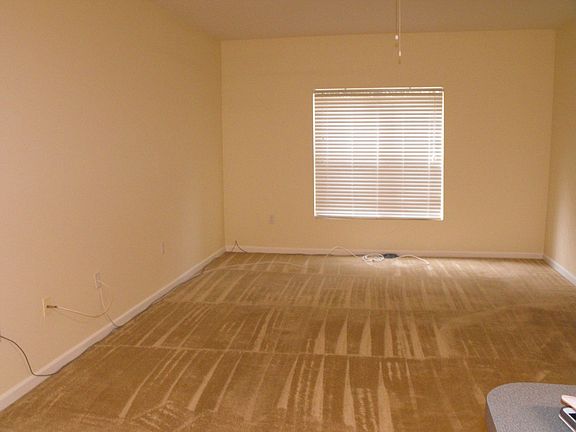 2nd image of 5095 Fairways Cir APT 208