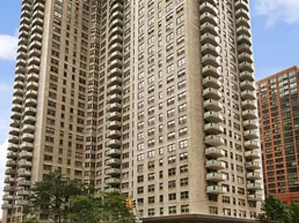 300 E 40th St APT 17R, New York, NY 10016