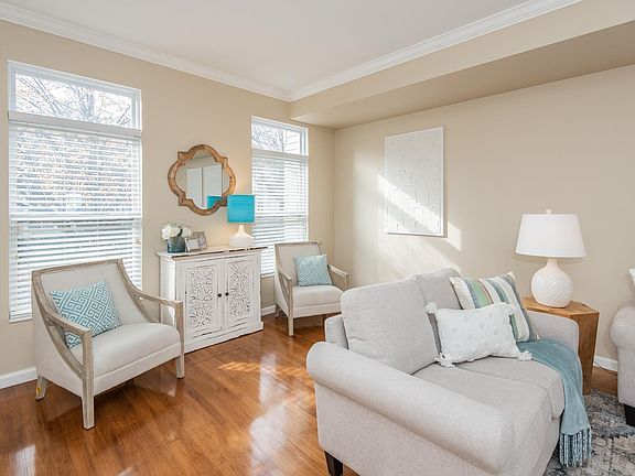5th image of 5771 Kingsbury Pl
