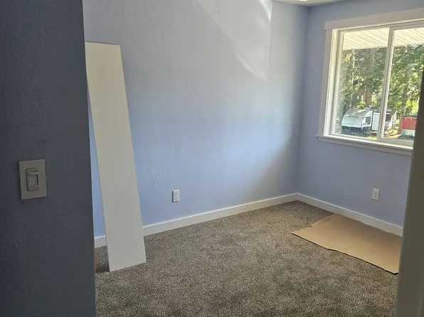 446 NW Dory Dr, Oak Harbor, WA 98277