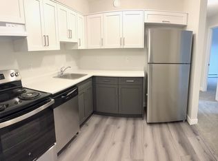 Meadowbrook Apartments, Calgary, AB T2J 6P9