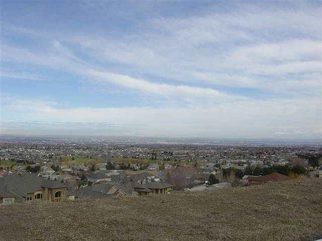 1st image of 8 W 48th Ave