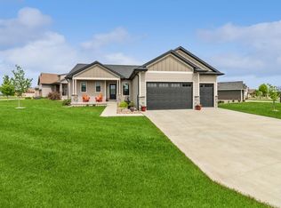 1101 Ridgetop Dr, Huxley, IA 50124