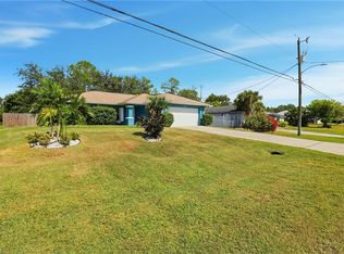 2207 NE 28th ST, CAPE CORAL, FL 33909