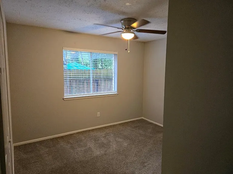 7026 Foxfield Ln — Photo 13