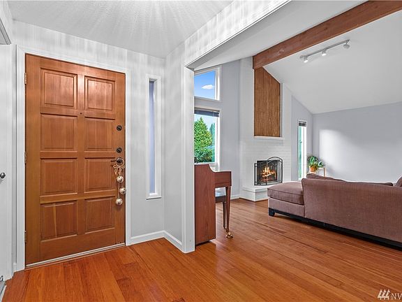 4th image of 1809 Sawyer St SE