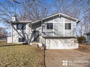 6374 S 137th St, Omaha, NE 68137