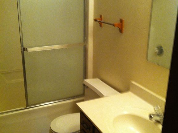 5th image of 36 N Pindwood Ln