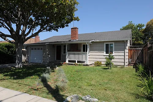 395 Cypress Ave Photo 1