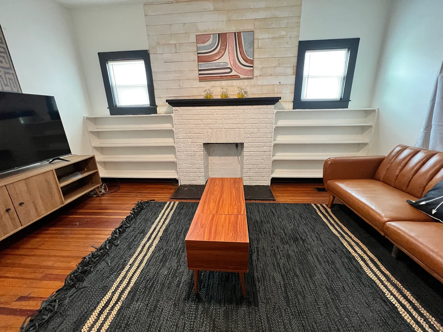 OFF Broadway Triplex — Photo 2