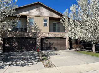 272 W 680n N, Centerville, UT 84014