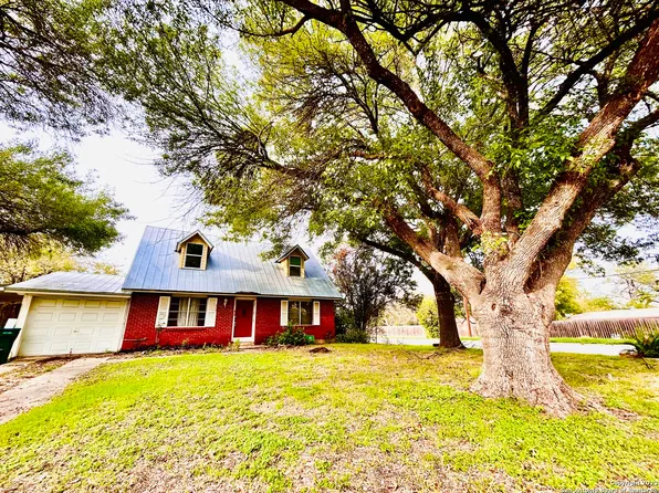 943 North Blvd, Universal City, TX 78148