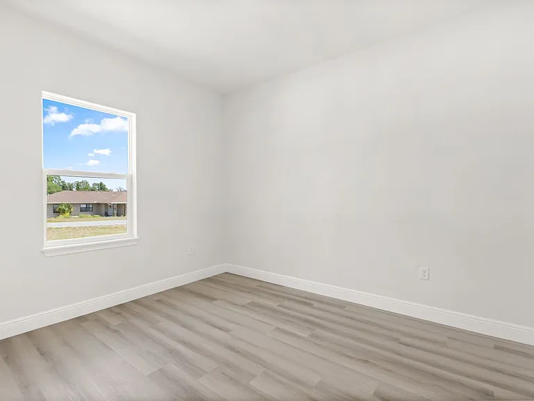15568 SW 46th Cir — Photo 19