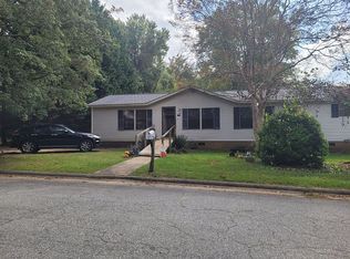 2613 Fore St, Greensboro, NC 27407