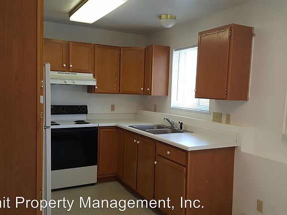 5th image of 1020 Kemp St APT D
