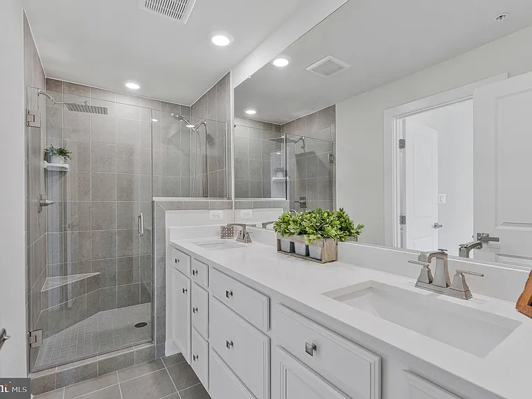 13270 Woodland Park Rd #3J — Photo 20