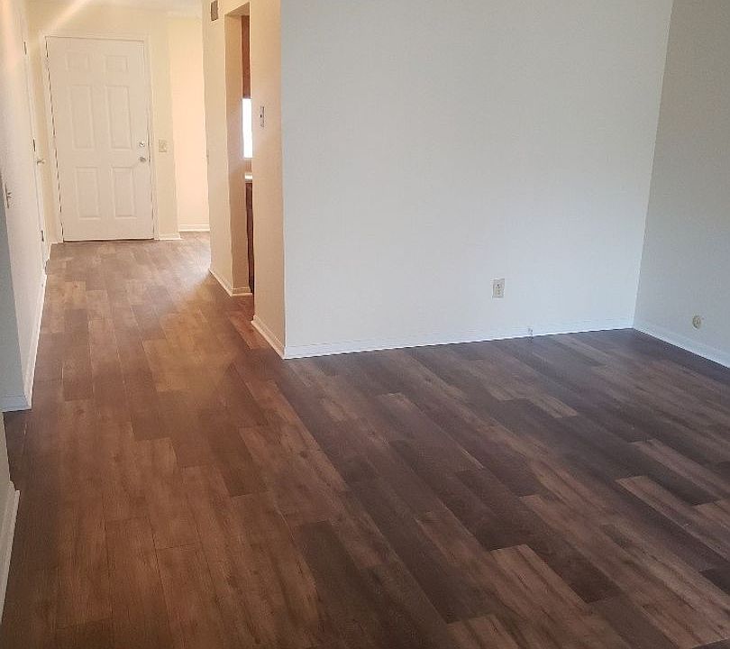 Apple Tree Apartments 3004 N 18th St Saint Joseph MO Zillow