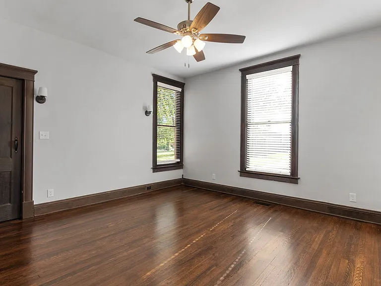 1229 Vinton Ave — Photo 10