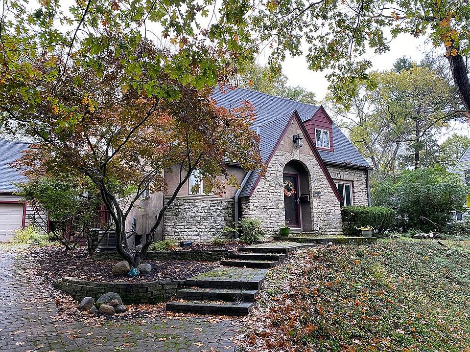 1st image of 276 W Riverglen Dr