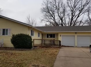 743 N Farmington Dr, Derby, KS 67037