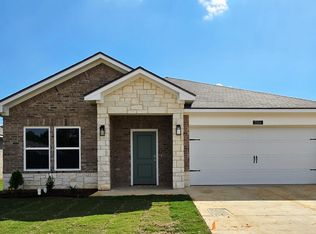 3106 Mesa Dr, Longview, TX 75601