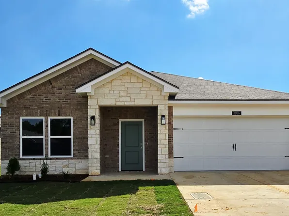3106 Mesa Dr, Longview, TX 75601