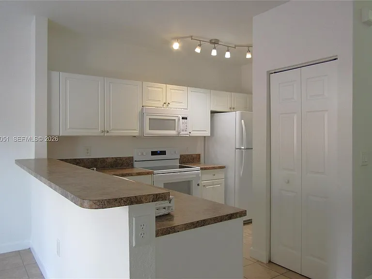 1485 NE 33rd Rd #101-1 — Photo 10