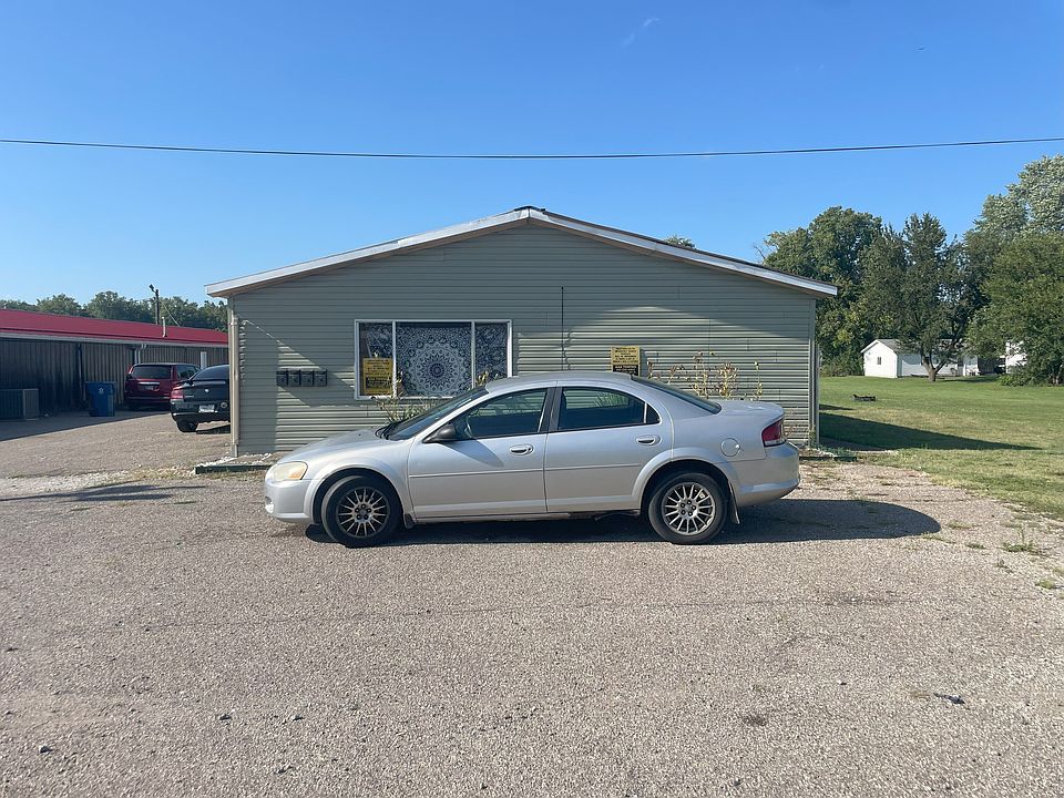 942 W National Ave W, West Terre Haute, IN 47885 Zillow