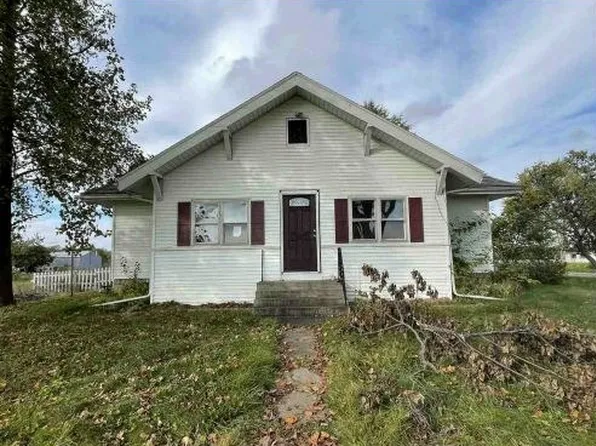 220 E Long St, Loraine, IL 62349
