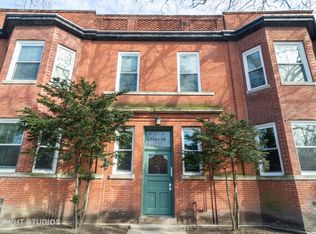 7055 N Ravenswood Ave #2, Chicago, IL 60626