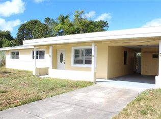 1427 NE 5th Ln, Cape Coral, FL 33909
