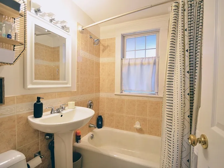 103 Welles Ave #1L — Photo 8