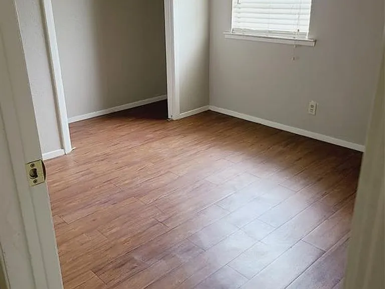 5700 Cherry Park — Photo 11