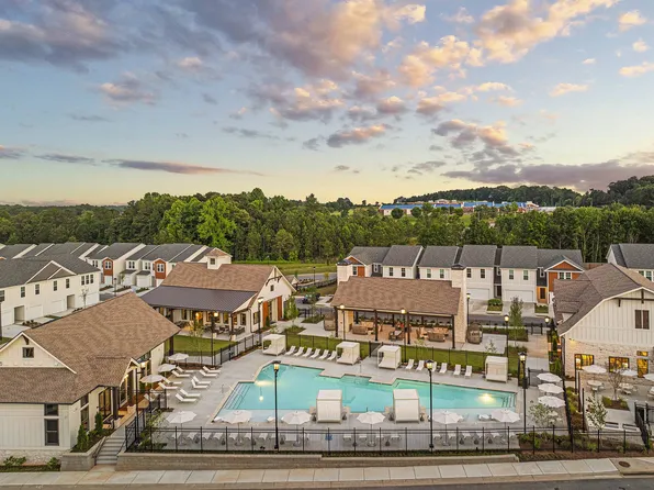 Tessa Barrow Crossing Townhomes