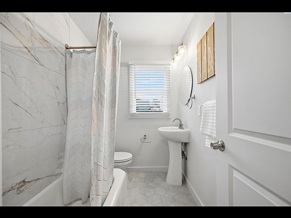3rd image of 508 Douglass Ave #508