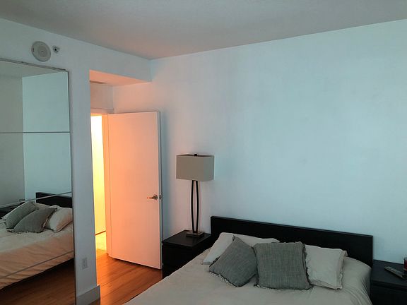5th image of 1900 N Bayshore Dr APT 2203
